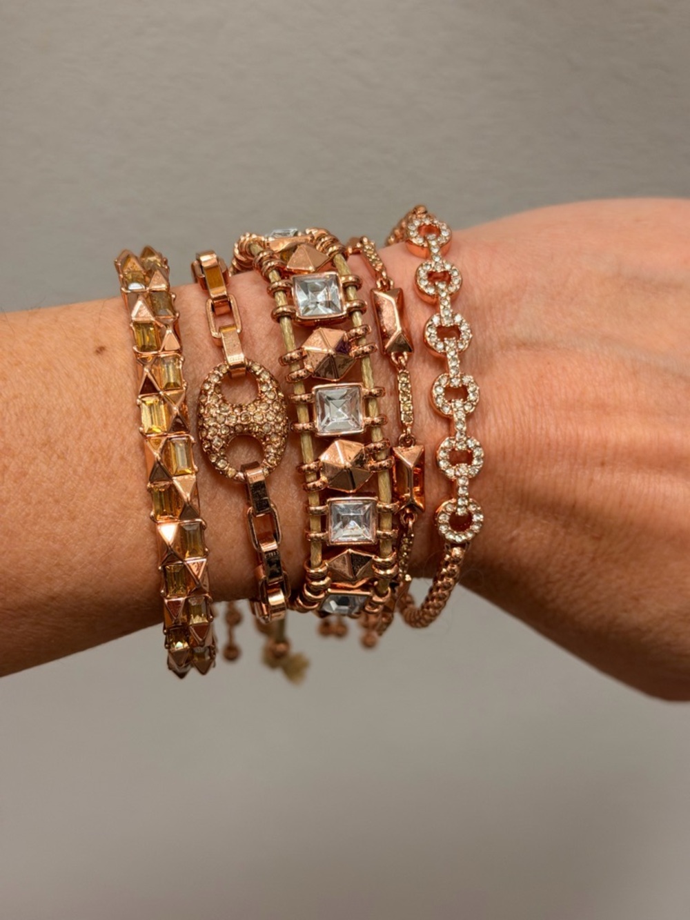 Bomb Party NWOT! Rose Gold Crystal Stackable Bracelet Set - Picture 8 of 13